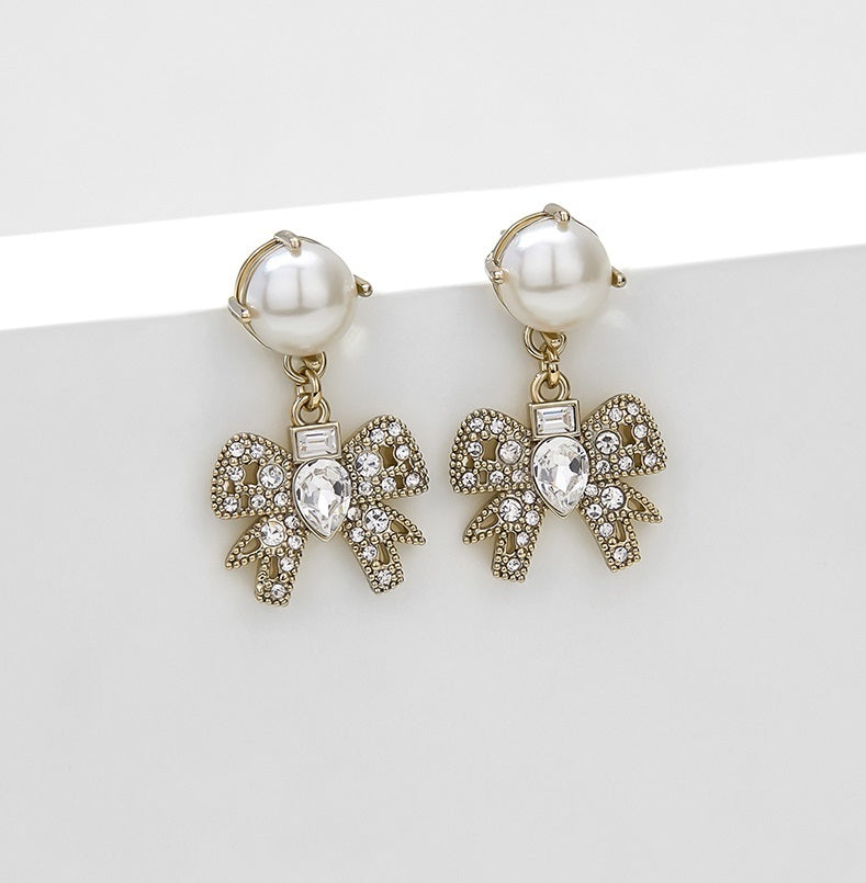 Women's Vintage Bow Pearl Premium Earrings