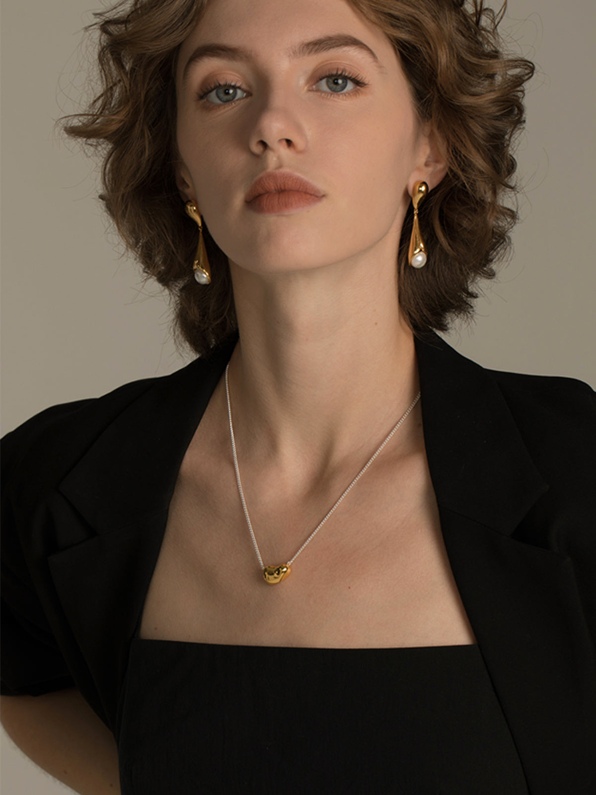 Elegant And Versatile Gold Bean Ingot Classic Necklace